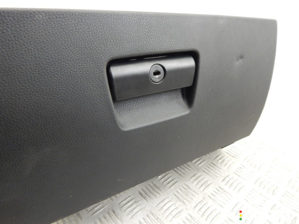 7075479, 51167075479 Бардачок BMW 3-series (E90/91/92) 2005г. - фото №2