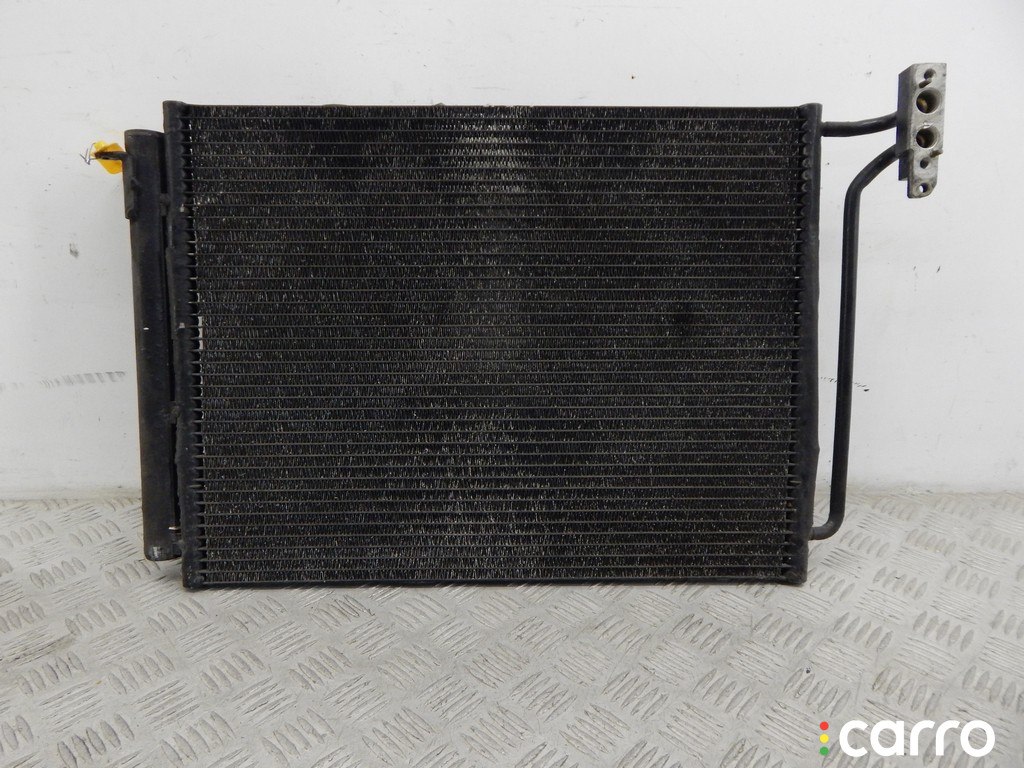 6914216, 8381543, 64536914216, 64538381543 Радиатор кондиционера BMW X5-series (E53) 2003г. - фото №1