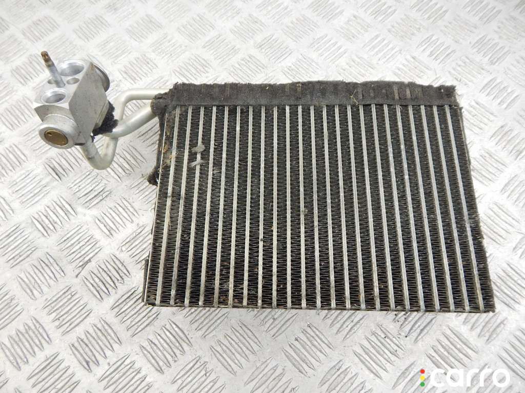 64119135744, 9135744, 64118384251, 8384251 Испаритель кондиционера BMW X3-series (E83) 2005г. - фото №1