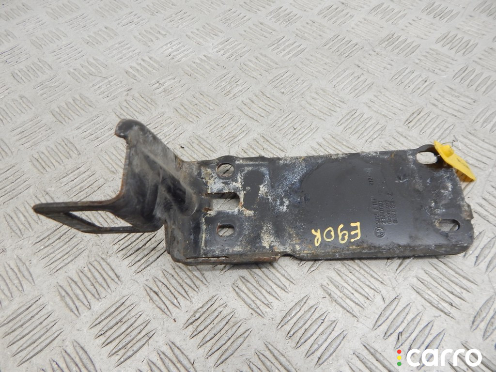 51647117812, 7117812 Передняя панель крепления облицовки (телевизор) BMW 3-series (E90/91/92) 2008г. - фото №1