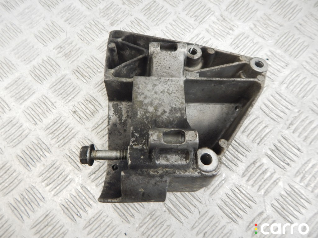 64557512556, 7512556 Кронштейн компрессора кондиционера BMW 5-series (E60/61) 2004г. - фото №3