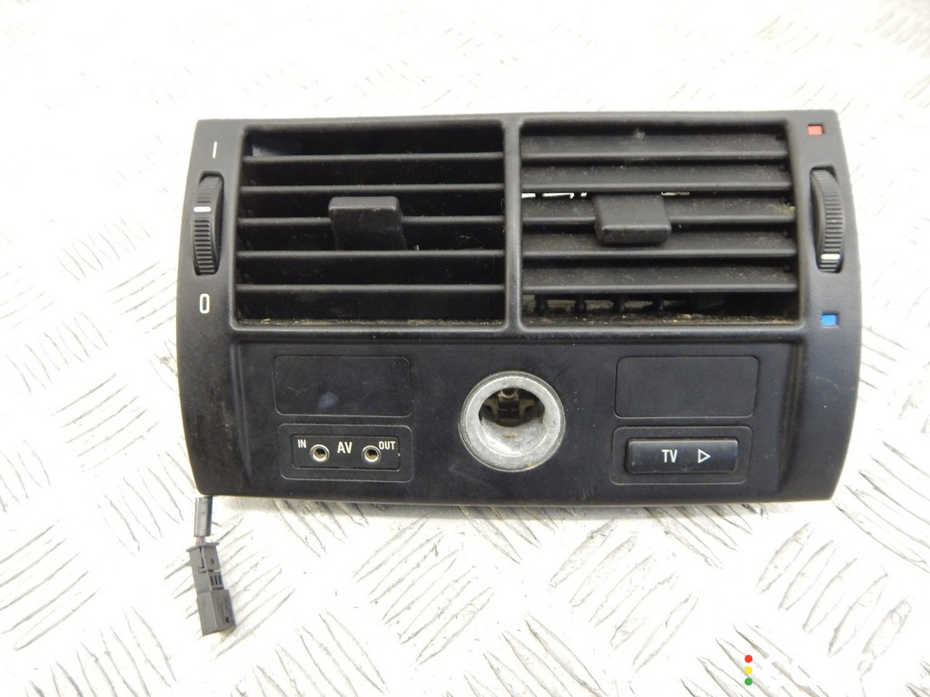 64228370911, 8370911 Дефлектор обдува салона BMW X5-series (E53) 2004г. - фото №1