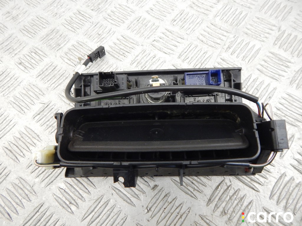 64228370911, 8370911 Дефлектор обдува салона BMW X5-series (E53) 2004г. - фото №2