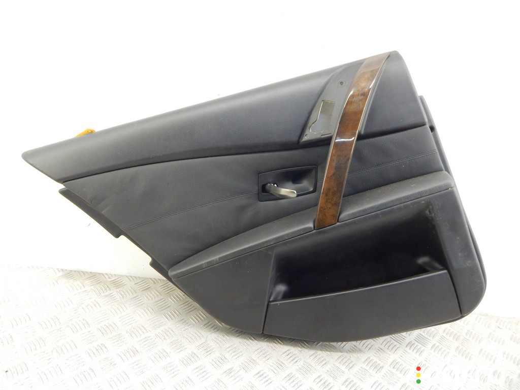 51427078741, 7078741 Обшивка двери задней левой (дверная карта) BMW 5-series (E60/61) 2005г. - фото №1