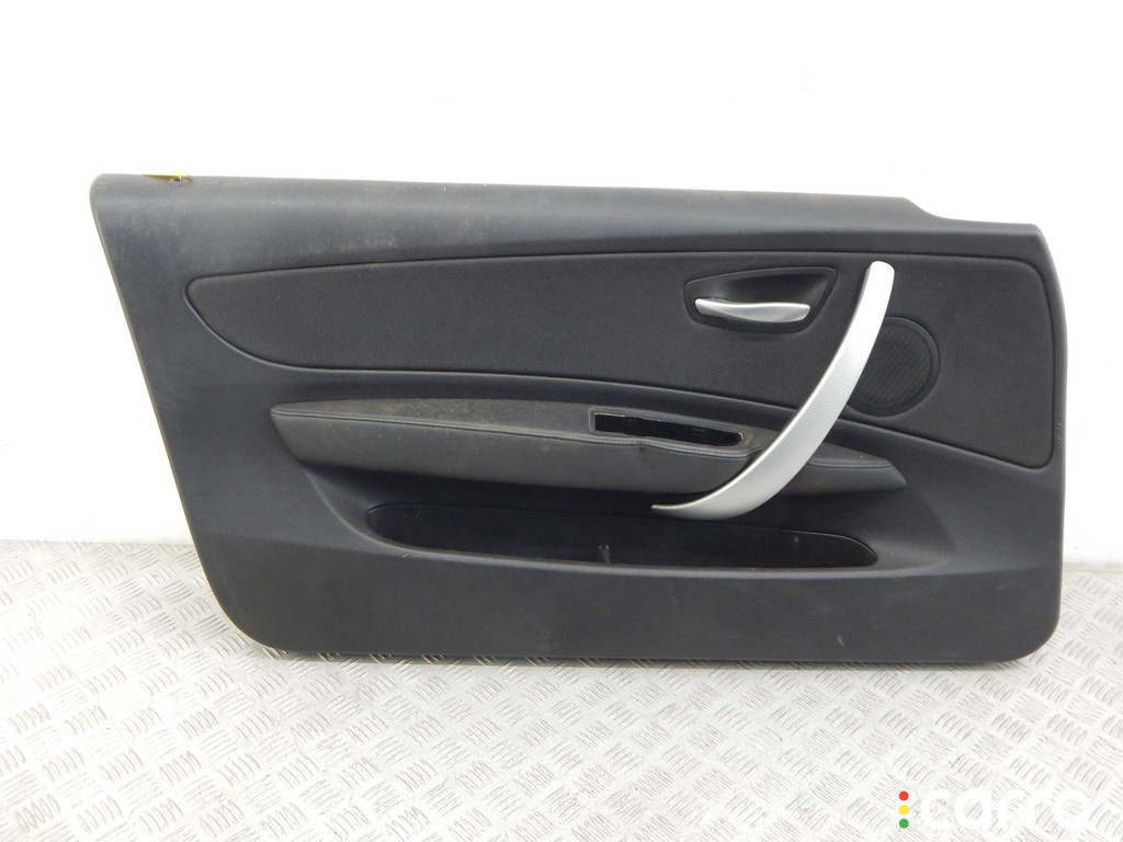 Обшивка двери передней левой (дверная карта) BMW 1-series (E87) 2009г. - фото №1