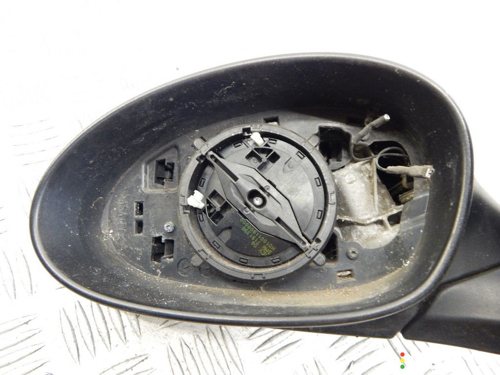 51167185355, 7185355 Зеркало наружное левое BMW 1-series (E87) 2009г. - фото №4
