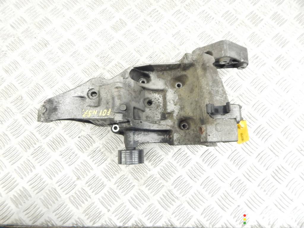11167802639, 7802639 Кронштейн компрессора кондиционера BMW 7-series (F01/02) 2010г. - фото №3