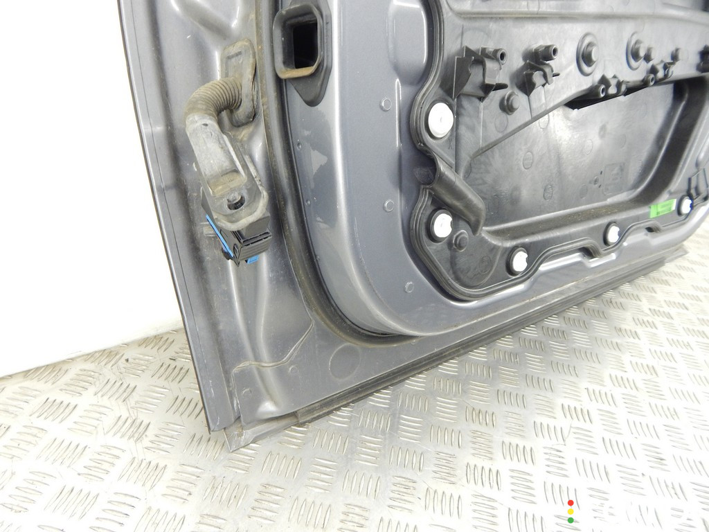 41007203978, 7203978, 41517204504, 7204504 Дверь передняя правая BMW 7-series (F01/02) 2010г. - фото №6