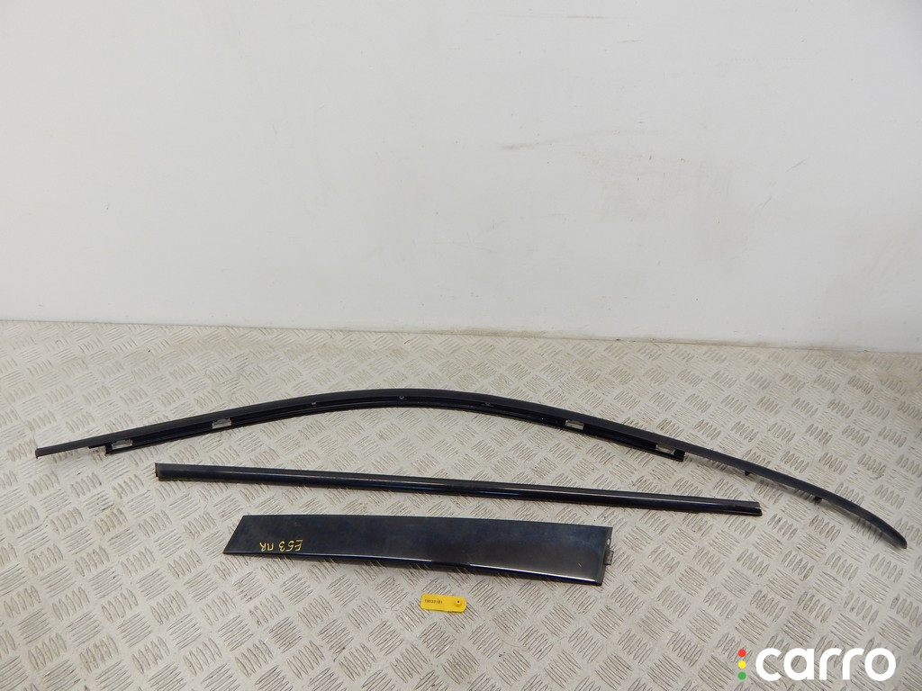 51328257702, 8257702 Молдинг стекла двери передней правой наружный BMW X5-series (E53) 2004г. - фото №1