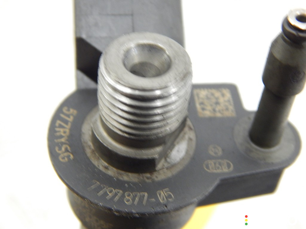 7797877, 13537797877 Форсунка BMW 3-series (E90/91/92) 2008г. - фото №3