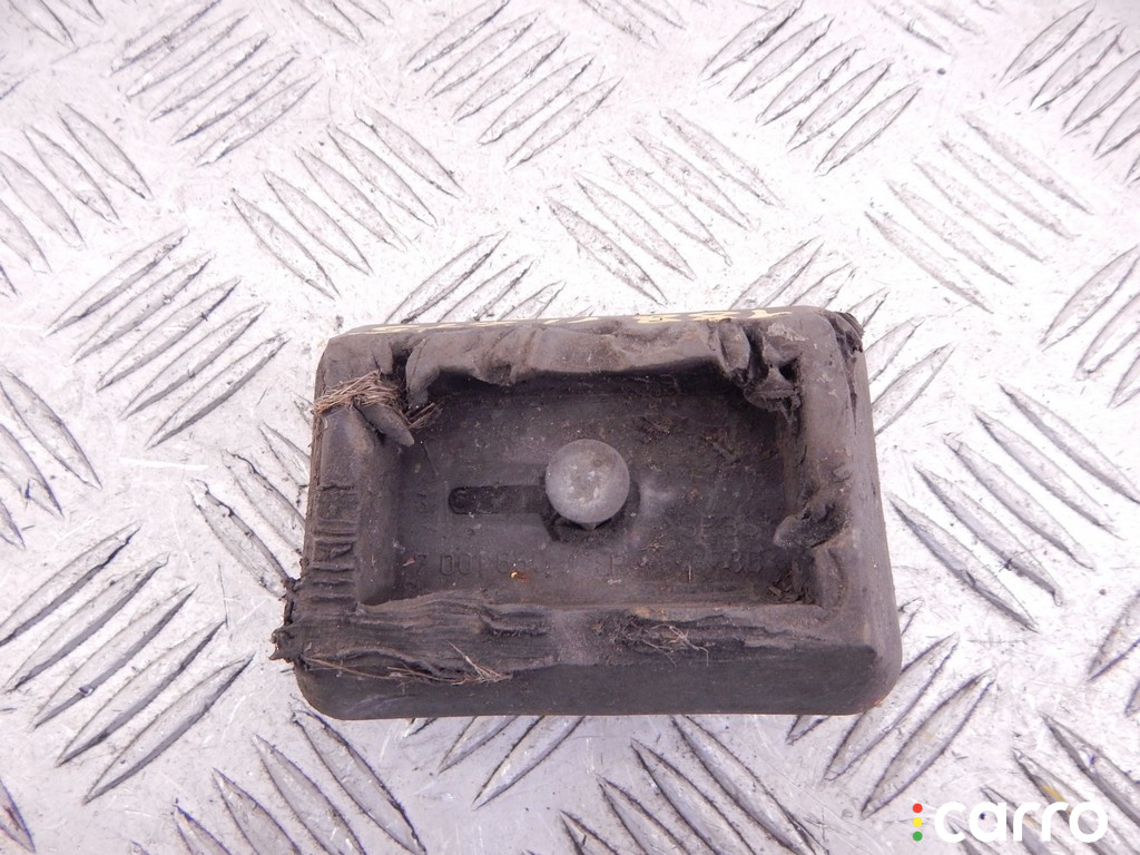 51718204244, 8204244, 51717001650, 7001650 Опора под домкрат (поддомкратная подушка) BMW 5-series (E39) 2001г. - фото №1