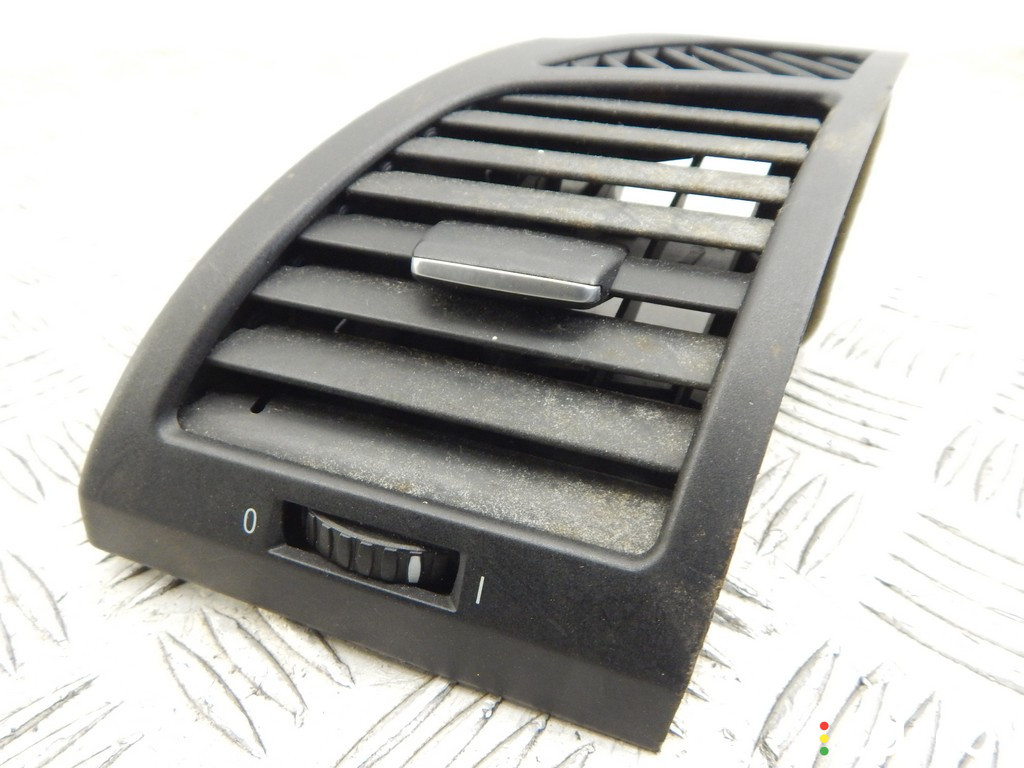 64227059187, 7059187 Дефлектор обдува салона BMW 1-series (E87) 2009г. - фото №2