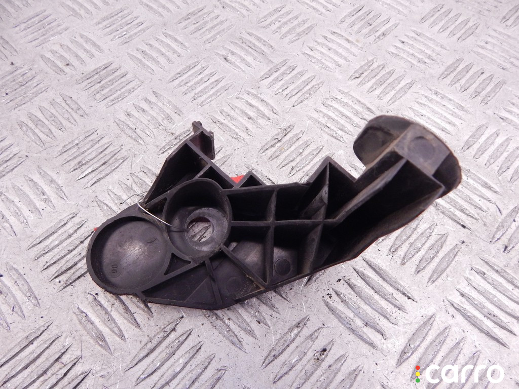 51117030619, 7030619 Кронштейн крепления бампера переднего BMW 3-series (E46) 2003г. - фото №1