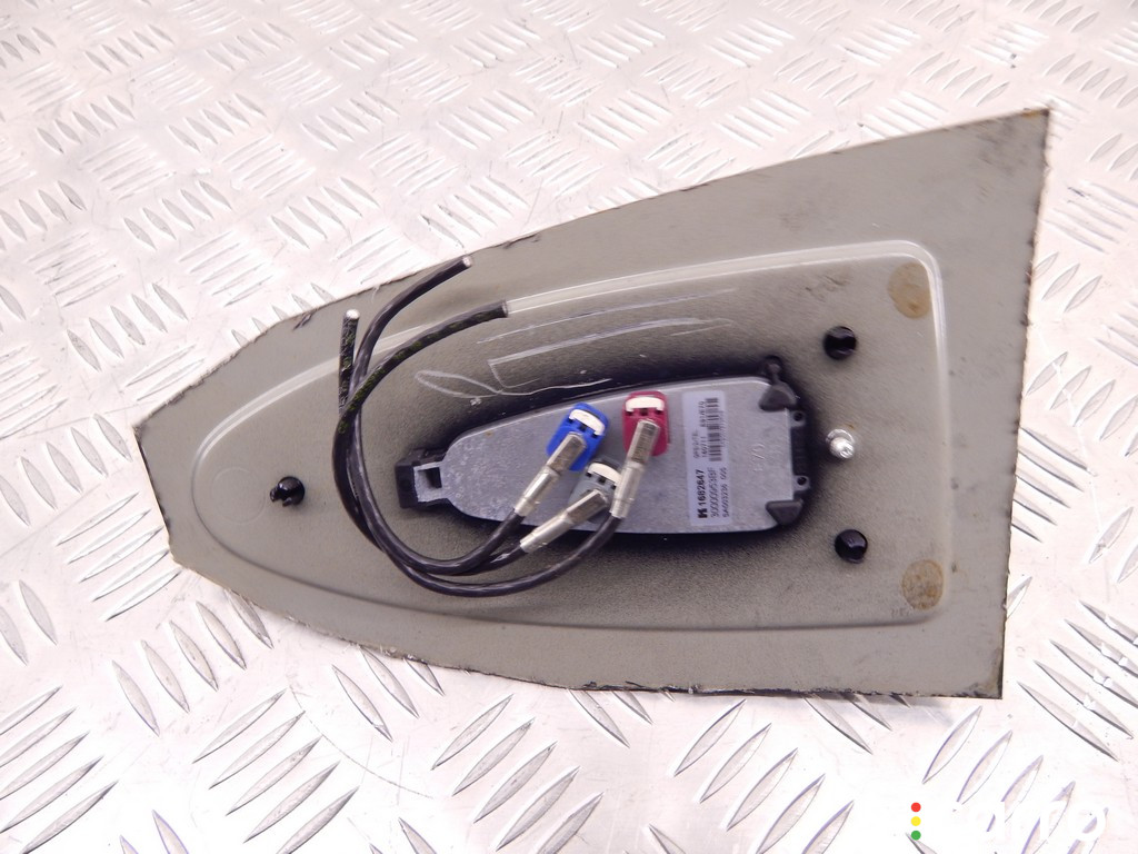 6950704, 65206950704, 65206929347, 6929347, 65209226896, 9226896 Антенна BMW 5-series (F10/11) 2011г. - фото №3