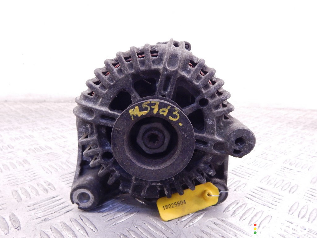 12317802471, 7802471 Генератор BMW 3-series (E90/91/92) 2006г. - фото №1