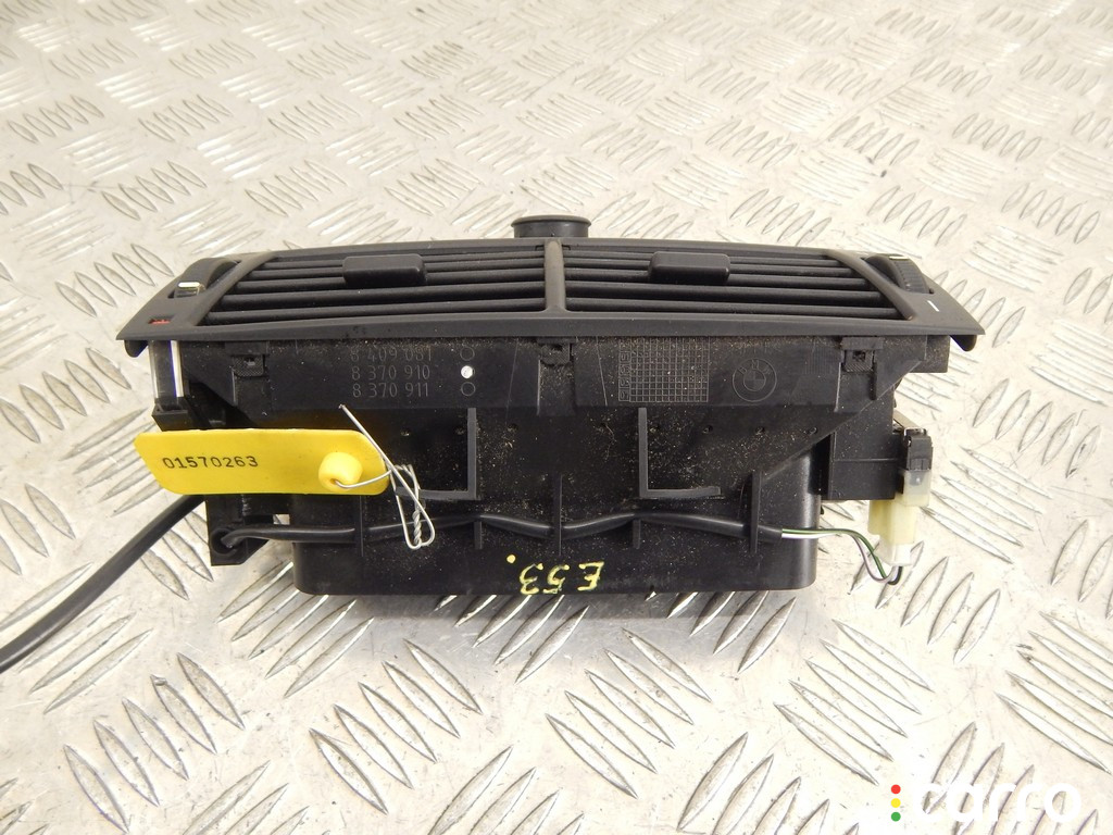 64228370910, 8370910 Дефлектор обдува салона BMW X5-series (E53) 2000г. - фото №3