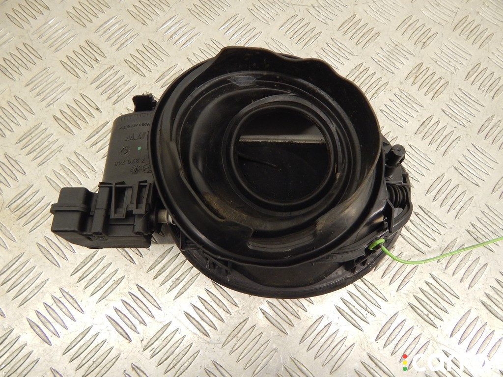 51177270543, 7270543 Лючок топливного бака BMW 1-series (F20/21) 2012г. - фото №2