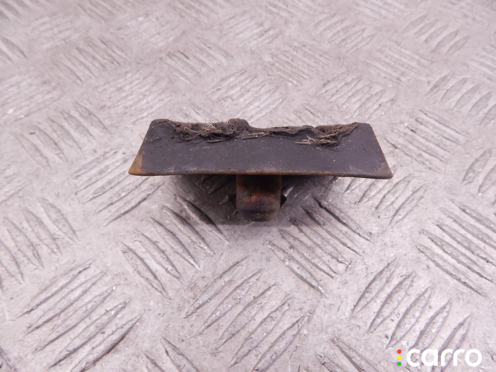 51718204244, 8204244, 51717001650, 7001650 Опора под домкрат (поддомкратная подушка) BMW 5-series (E39) 2000г. - фото №2