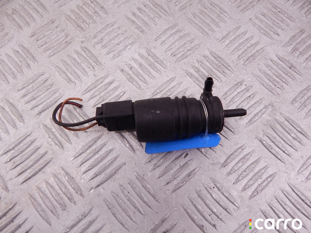 8362154, 8377612, 67128377612, 67128362154, 67120154873, 0154873 Насос (моторчик) омывателя стекла BMW X5-series (E53) 2006г. - фото №1