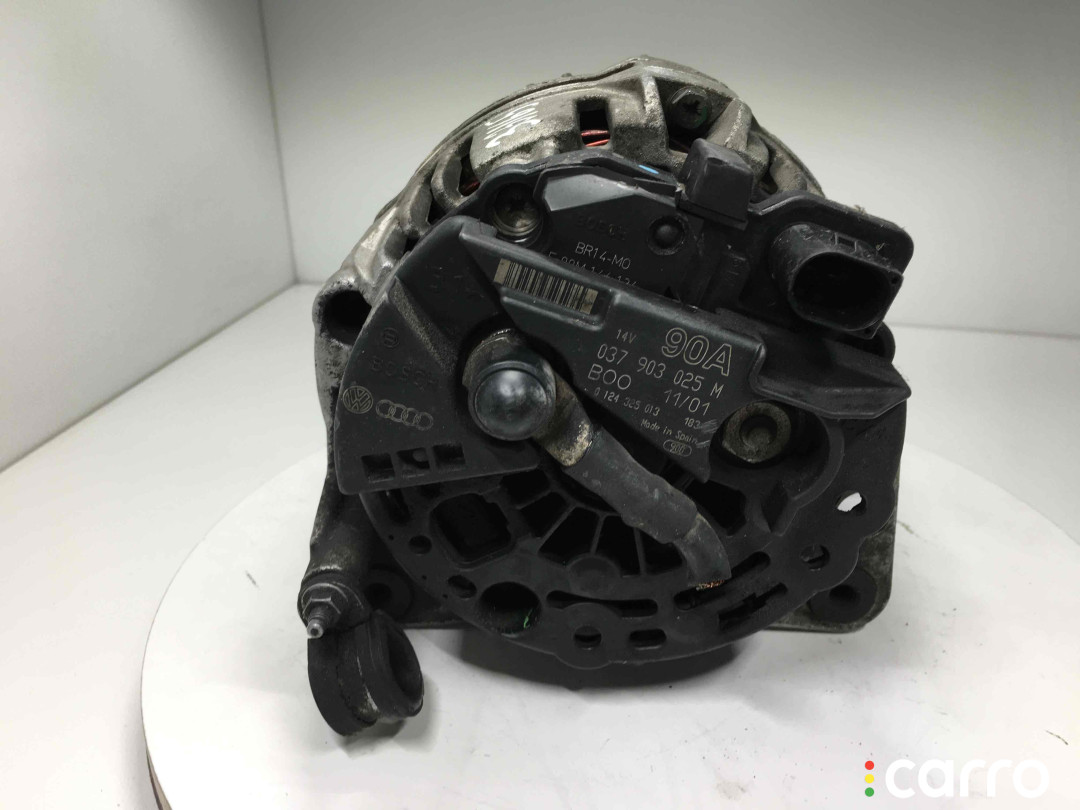 037903025M, 0124325013 Генератор Skoda Fabia 2002г. - фото №3