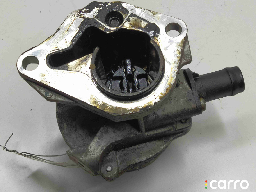 8201005306 Насос вакуумный Nissan Qashqai 2010г. - фото №3