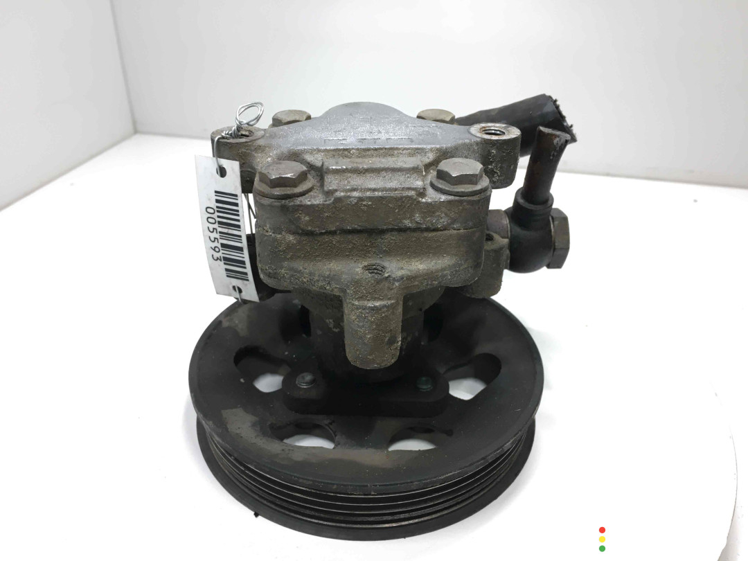 8D0145156L Насос гидроусилителя руля Volkswagen Passat 2001г. - фото №4
