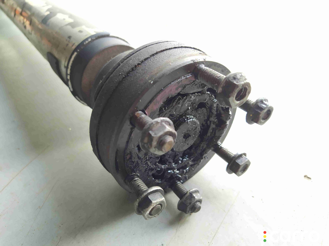 1229699, 26101229699, 26107523787, 7523787 Карданный вал BMW 5 E39 2001г. - фото №4