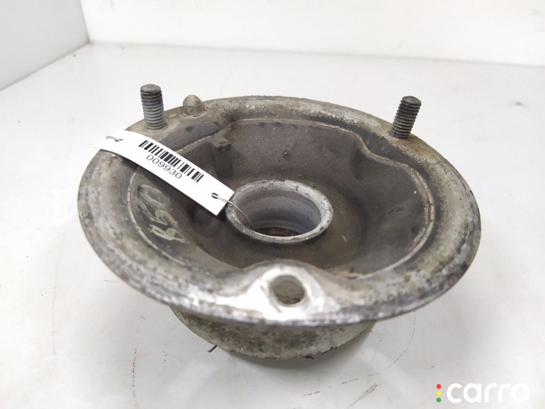 31336760943, 6760943 Опора амортизатора верхняя (чашка) BMW 3 E90/E91/E92/E93 2006г. - фото №1