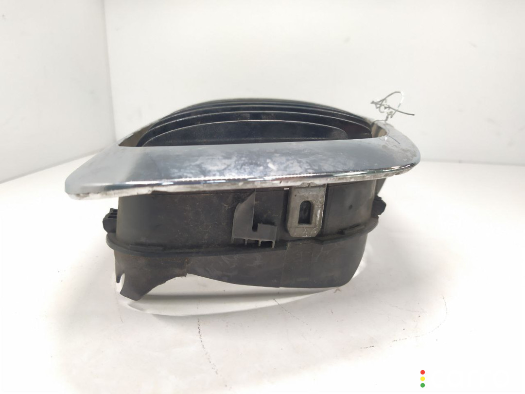 8208668, 51138208668 Решетка радиатора BMW 3 E46 1999г. - фото №5