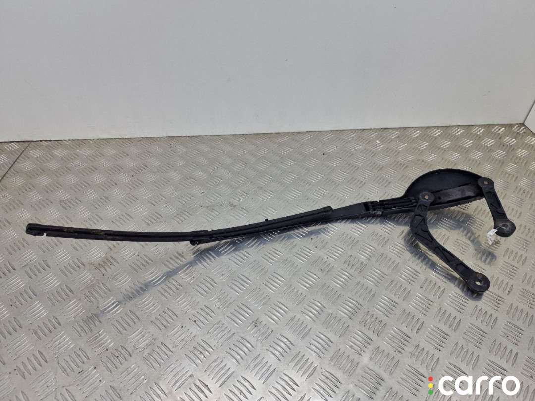 8209880, 61618209880 Щеткодержатель (поводок стеклоочистителя, дворник) BMW 5 E39 1997г. - фото №1