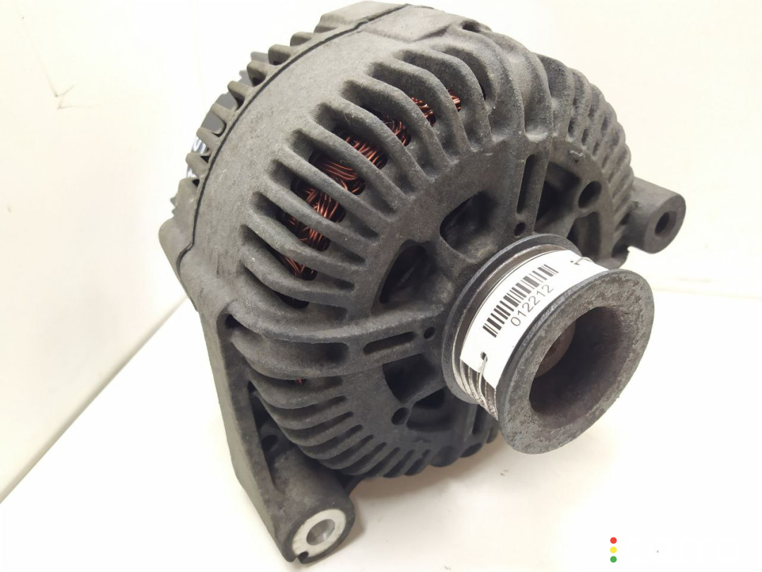 7789981, 12317789981, TG17C010 Генератор BMW 5 E60/E61 2004г. - фото №1