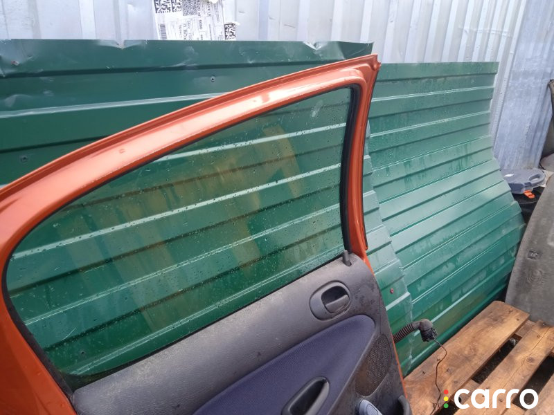 дверь Peugeot 206 2001г. - фото №16