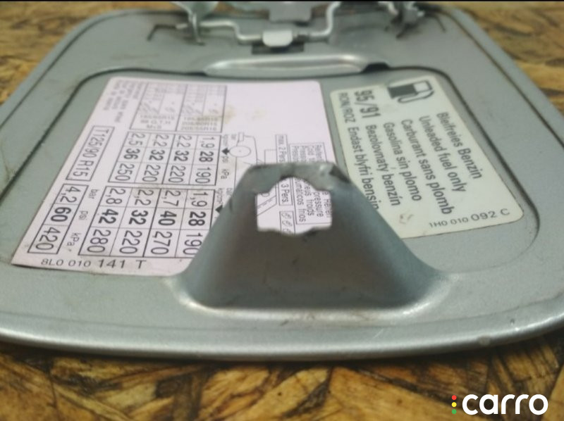 8L0809905 лючок бензобака Audi A3 1998г. - фото №4