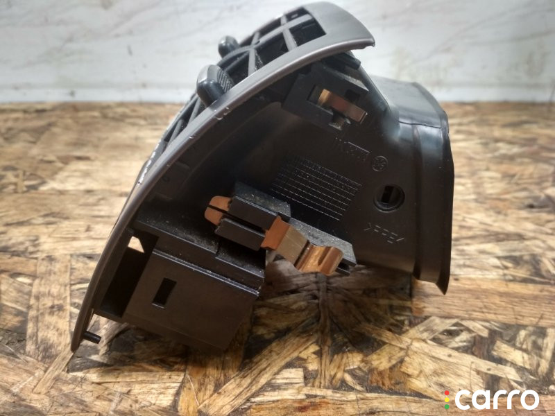 4B0819203 Дефлектор обдува салона Audi A6 1998г. - фото №4