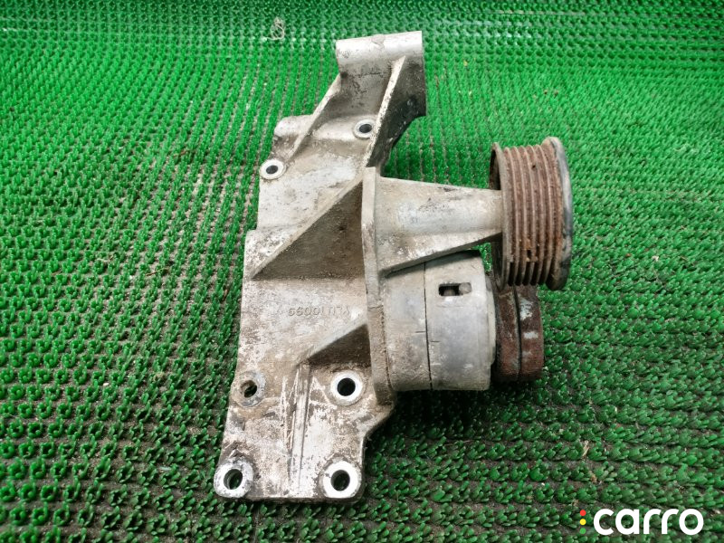 YLU10099 Кронштейн генератора Rover 400 1997г. - фото №3