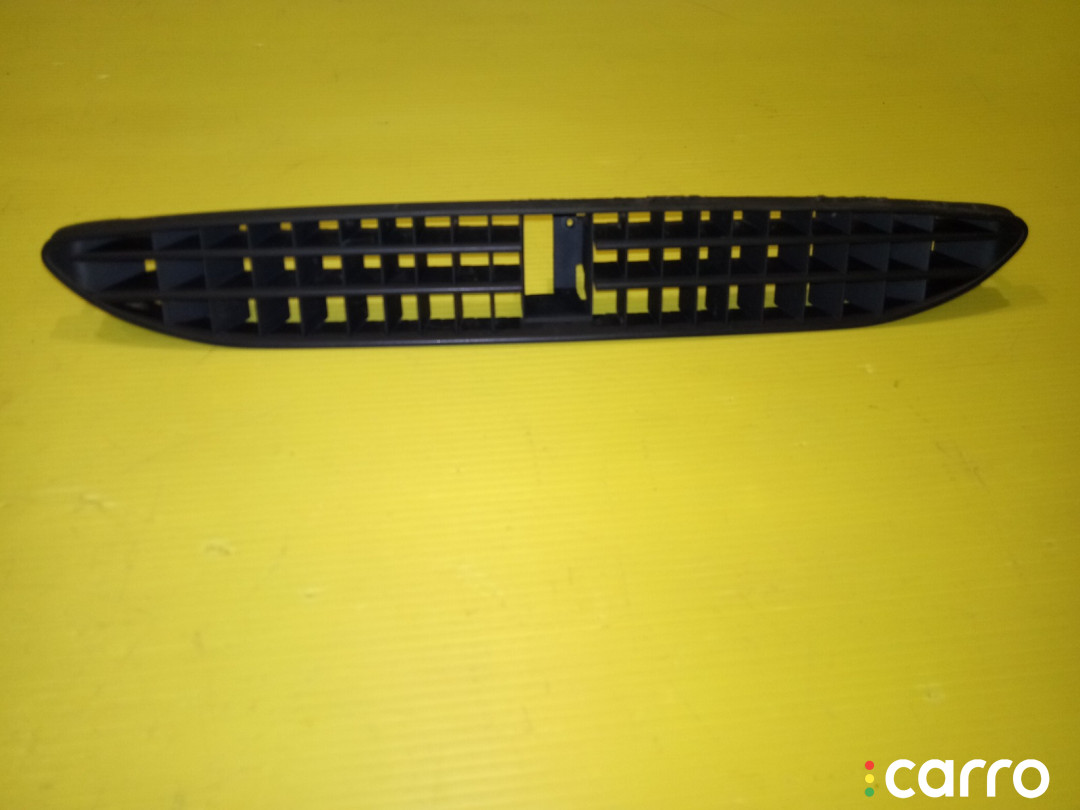 4B0819635 Решётка обдува стекла Audi A6 C5 4B2 1998г. - фото №2