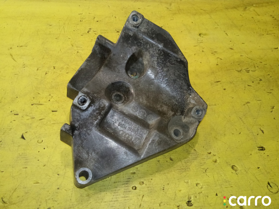 06B260885A Кронштейн компрессора кондиционера Audi A4 B5 8D2 1999г. - фото №1