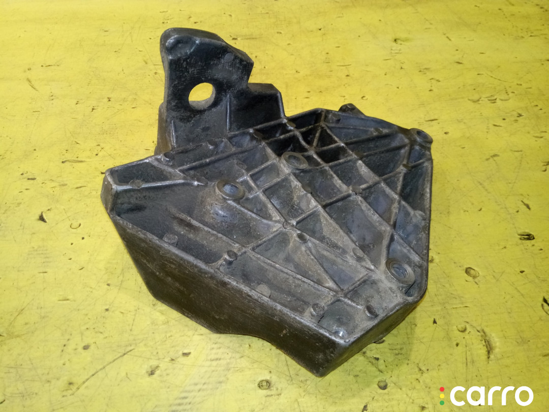 06B260885A Кронштейн компрессора кондиционера Audi A4 B5 8D2 1999г. - фото №2
