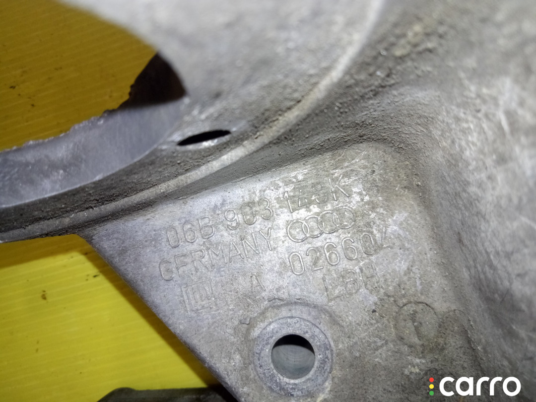 06B903143K Кронштейн генератора Volkswagen Passat B5 3B2 1997г. - фото №7