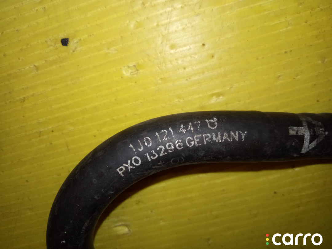 1J0121447 Патрубок системы охлаждения Volkswagen Bora 1j2 1999г. - фото №3
