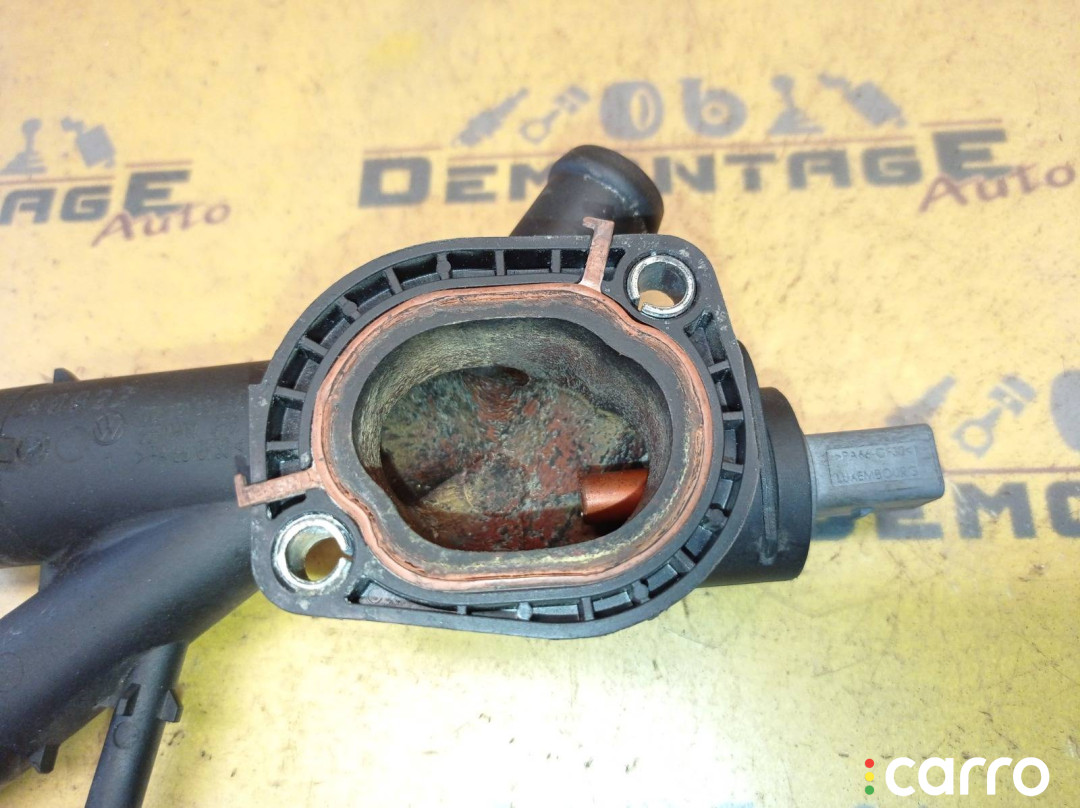 03L121131AA Фланец системы охлаждения Volkswagen Passat B7 365 2014г. - фото №6