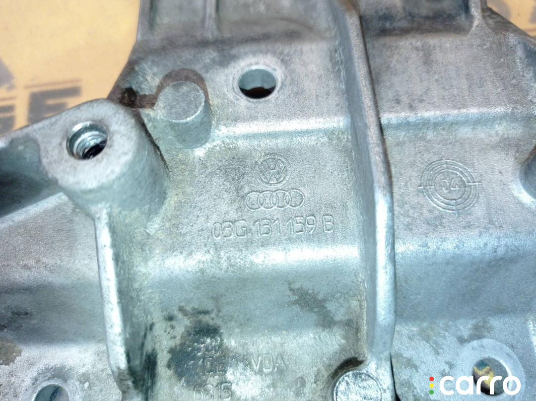 03G131159B Кронштейн впускного коллектора Audi A6 C6 4F2 2005г. - фото №9