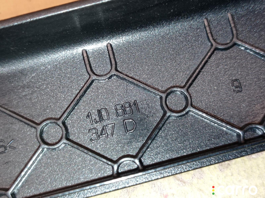 1J0881347D Накладка на салазки сиденья Volkswagen Passat B5 3B5 1999г. - фото №12