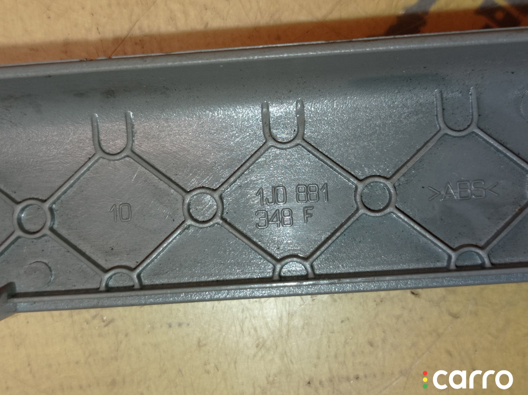 1J0881348F Накладка на салазки сиденья Volkswagen Passat B5 3B3 2001г. - фото №9
