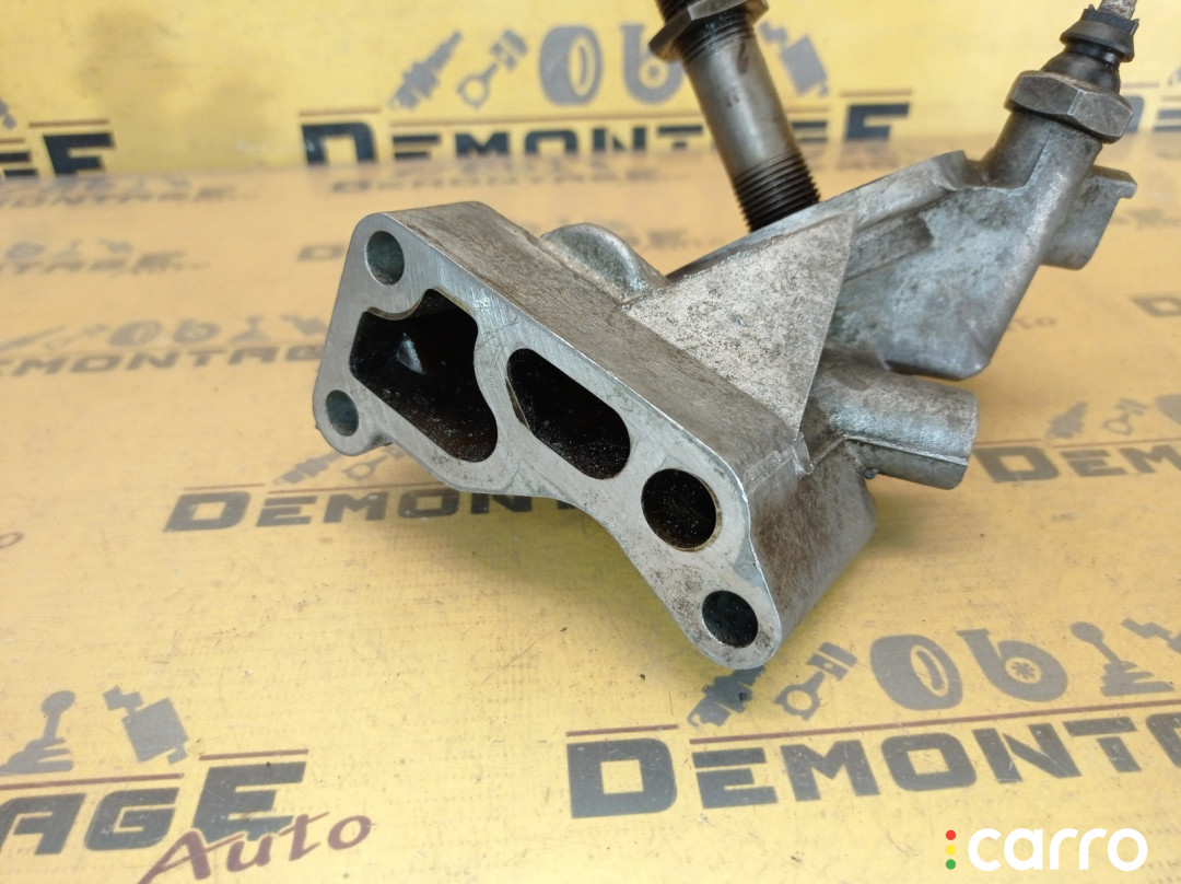 050115417 Кронштейн масляного фильтра Volkswagen Passat B5 3B5 1999г. - фото №3