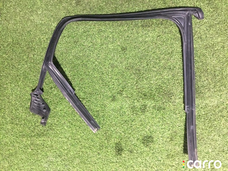 4G9839439 Уплотнитель стекла двери задний левый Audi RS6 C7 2013г. - фото №2