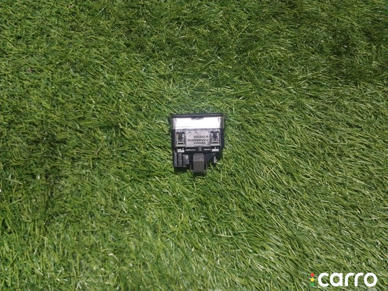 A2049058102 Кнопка стеклоподъемника Mercedes-Benz ML W166 2013г. - фото №2