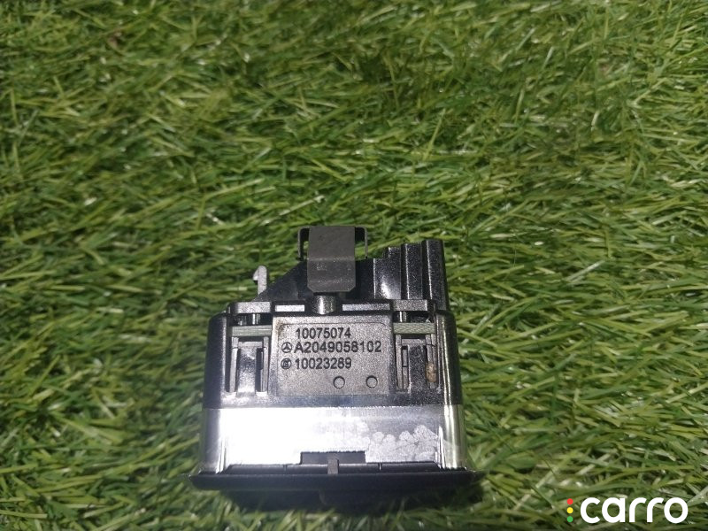 A2049058102 Кнопка стеклоподъемника Mercedes-Benz ML W166 2013г. - фото №4