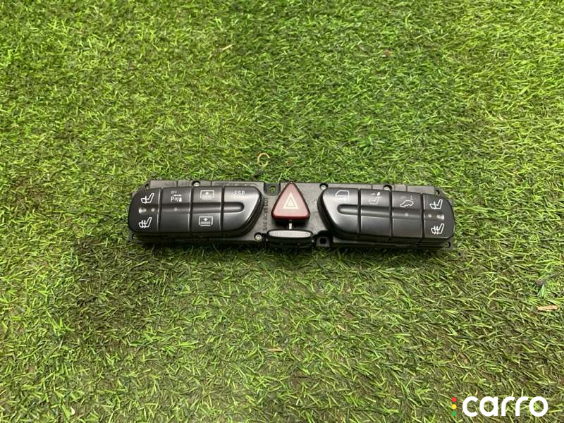 A2038216158 Блок кнопок Mercedes-Benz CLK 500 w209 2002г. - фото №1