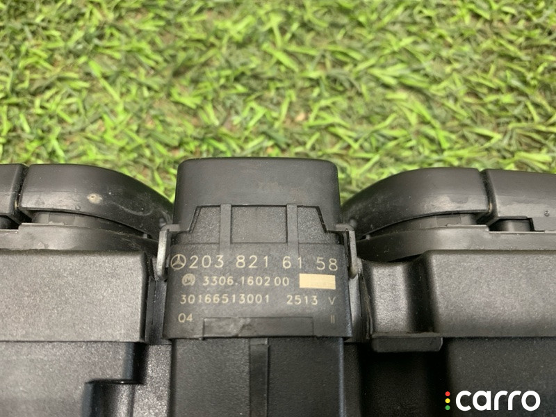 A2038216158 Блок кнопок Mercedes-Benz CLK 500 w209 2002г. - фото №6